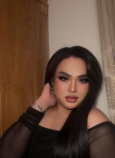 Runu massage Both Strong Dick Mistress - Acompañantes transexual in Al Manama Photo 3 of 5