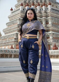 chubby​ girl​ in Riyadh​ - escort in Riyadh Photo 10 of 16