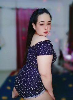 chubby​ girl​ in Riyadh​ - escort in Riyadh Photo 15 of 16