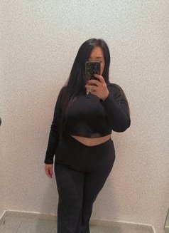 chubby​ girl​ in Riyadh​ - escort in Riyadh Photo 16 of 16