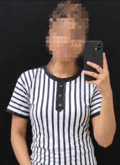 Meet-ups & Cam Show no incall - escort in Hyderabad Photo 2 of 4