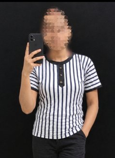 Meet-ups & Cam Show no incall - escort in Hyderabad Photo 4 of 4