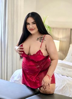 Chubby Girl - masseuse in Riyadh Photo 4 of 7