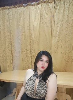 Chubby Girl - escort in Şalālah Photo 9 of 13