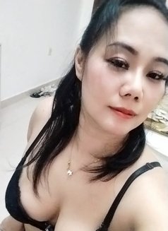 VIP Girl full service - escort agency in Muscat Photo 14 of 15