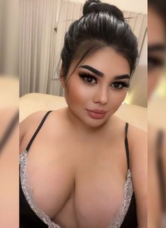 Chubby Girls CIM 69 licking(No anal) - puta in Al Manama Photo 15 of 27