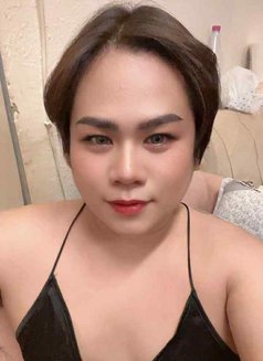 Chubby is the new sexy - Transsexual escort in Riyadh Photo 3 of 10