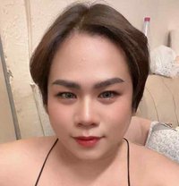 Chubby is the new sexy - Transsexual escort in Riyadh