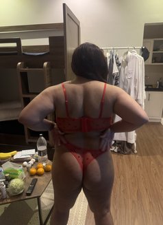 CHUBBY LADYBOY - masseur in Riyadh Photo 11 of 13