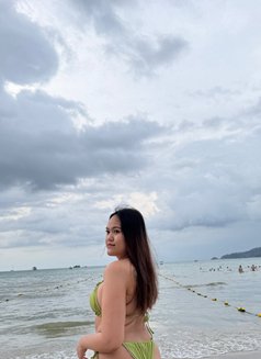 Chubby no anal - puta in Phuket Photo 9 of 10