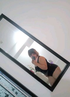 Chubby Pinay Massage Therapist - masseuse in Manila Photo 2 of 3