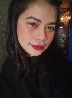 Chubby Pinay Massage Therapist - masseuse in Manila Photo 2 of 3