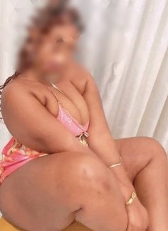 Chubby - escort in Muscat Photo 2 of 2