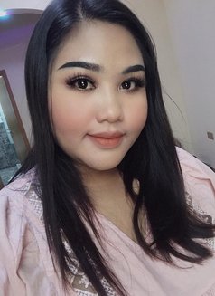 Mimie - escort in Muscat Photo 2 of 3