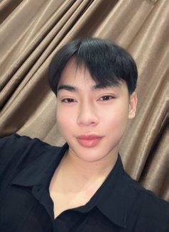 Chuti - Male escort in Bangkok Photo 10 of 10