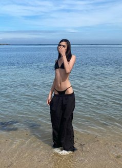 Cia Alexandria - Transsexual escort in Manila Photo 6 of 7