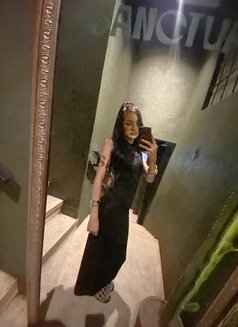 Cia Alexandria - Transsexual escort in Manila Photo 11 of 13