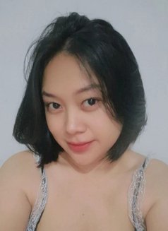 Cia - escort in Bandung Photo 2 of 9