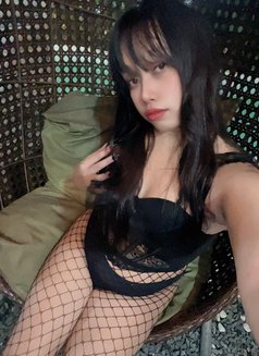 Cia Yrizari asian versatile fully hard - Transsexual escort in Singapore Photo 19 of 22