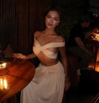 Cialexaa - Transsexual escort in Hong Kong