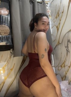 Ciang69 - Transsexual escort in Manila Photo 2 of 4