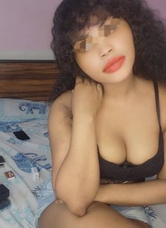 Ciara, Hot African Queen ☘️ - escort in New Delhi Photo 4 of 6
