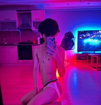 🇹🇷 Cihan 🇨🇦 - Male escort in İstanbul Photo 6 of 10