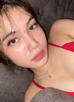 Cika - masseuse in Bali Photo 1 of 3