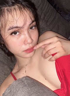 Cika - masseuse in Bali Photo 2 of 3