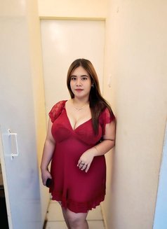 Chubby and big boobs-Indonesia - puta in Dubai Photo 5 of 8
