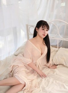 Cim- Rimming- GFE- Full Service - escort in Abu Dhabi Photo 1 of 11