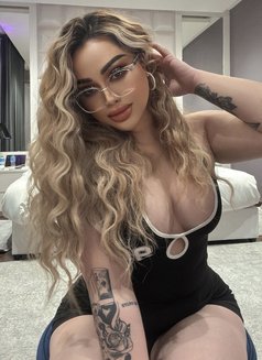 Fatima - escort in Jeddah Photo 8 of 10