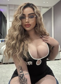 Fatima - escort in Jeddah Photo 9 of 10