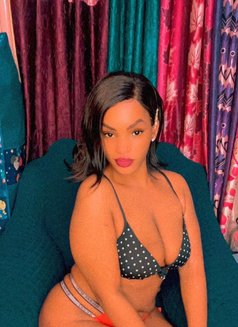 Cindy - escort in Bangalore Photo 3 of 7