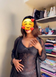 Cindy - puta in Bangalore Photo 11 of 11