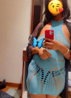 Cindy - escort in Chennai Photo 16 of 17