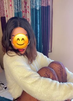 Cindy - escort in Chennai Photo 10 of 15
