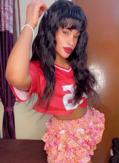 Cindy - escort in Chennai Photo 9 of 12