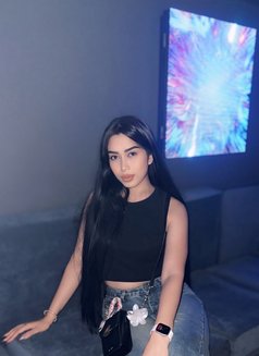 Cindy - puta in Riyadh Photo 2 of 5