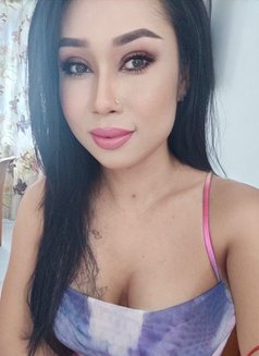Cindy - Transsexual escort in Bangalore Photo 23 of 24
