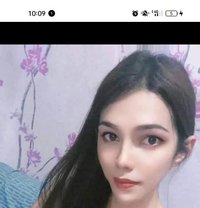 Cindy - Transsexual escort in Manila