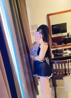 Cindy - escort in Bali Photo 7 of 8