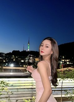 Cindy Songtan - escort in Seoul Photo 2 of 6