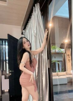 Cindy - escort in Bali Photo 2 of 6