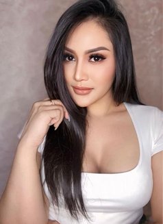 Deep tissue massage + prostate massager - puta in Al Manama Photo 2 of 4