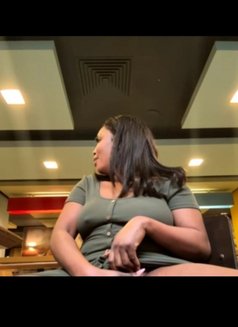 Cindy - escort in Nairobi Photo 1 of 3