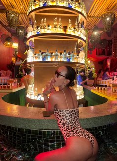 Cindy Laphisara - Transsexual escort in Bangkok Photo 4 of 5