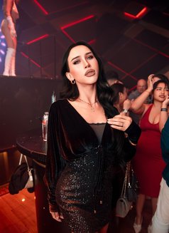 Cindy Laphisara - Transsexual escort in Bangkok Photo 4 of 12