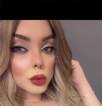 Cindy - Transsexual escort in Beirut Photo 21 of 21