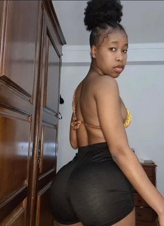 Cindy - puta in Chandigarh Photo 7 of 9